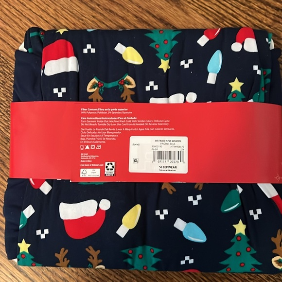 Brand new with tags women’s / juniors Christmas pajama set - Picture 2 of 2